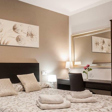 Gades Suite Cadiz Exterior photo