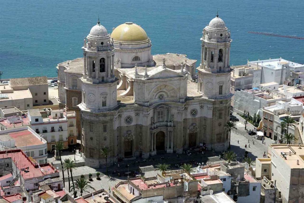 Gades Suite Cadiz Exterior photo