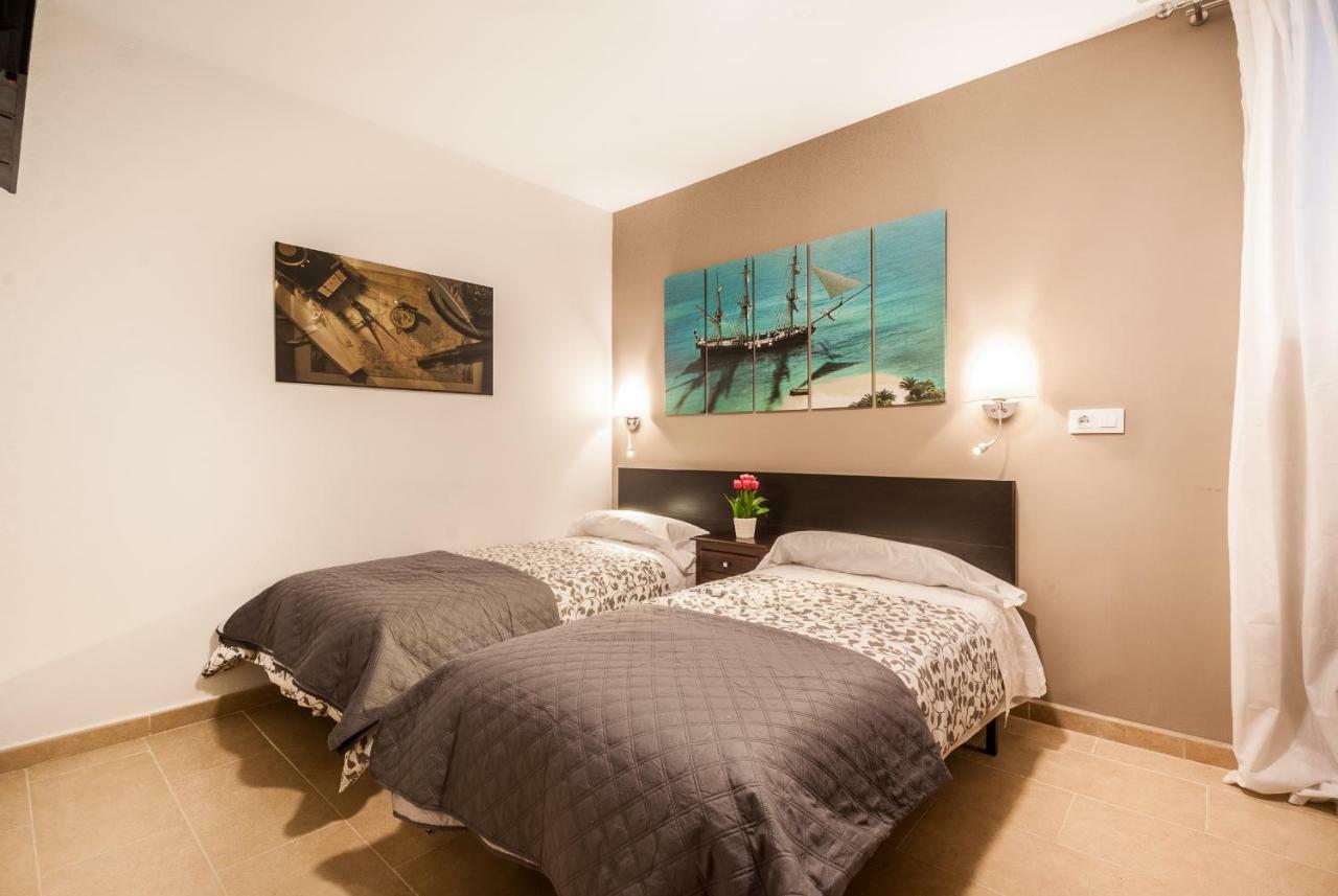 Gades Suite Cadiz Exterior photo