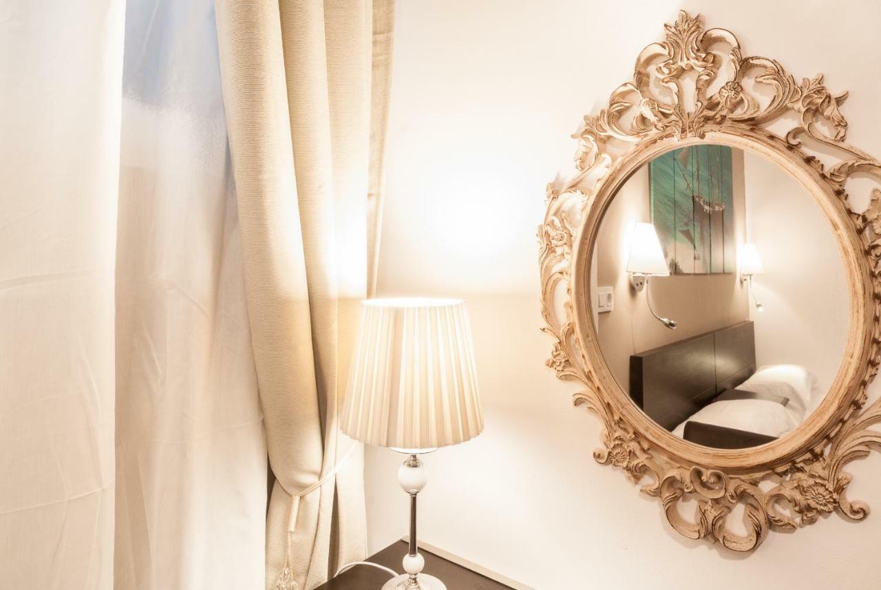 Gades Suite Cadiz Exterior photo